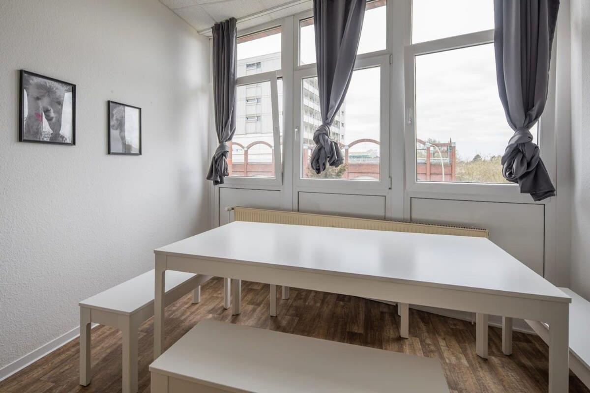Spacious 2 Bedroom Apartment 함브루크 외부 사진